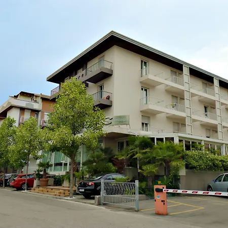 Santiago Hotel